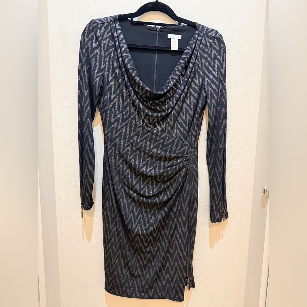 Cowl Neck Zigzag Long-Sleeve Dress - Black & silver